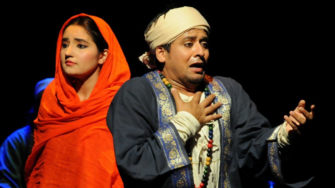 Sudheer Rikhari, Tansen, Play, Theatre, NSD
