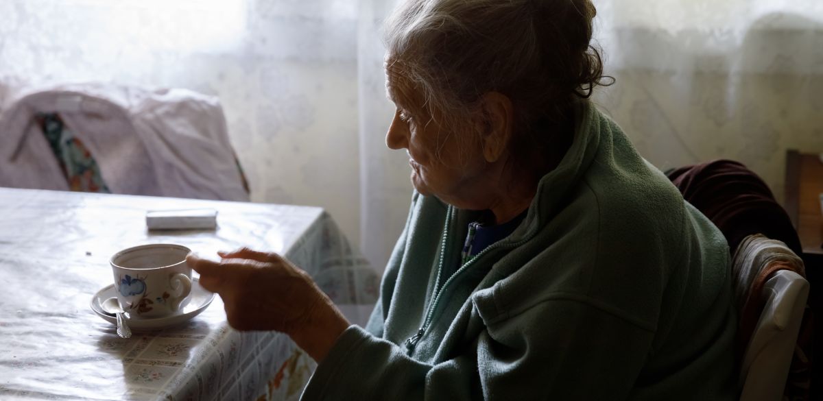 Elder , loneliness, support, family , health , social