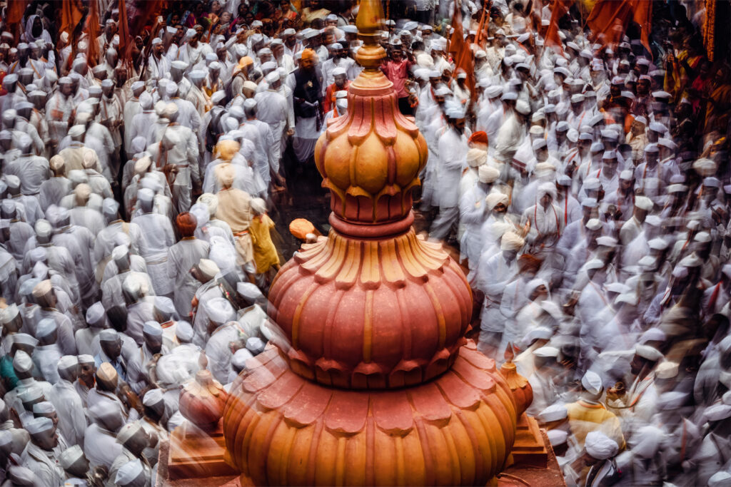 Arun Kumar Nalimela photographing an Indian festival